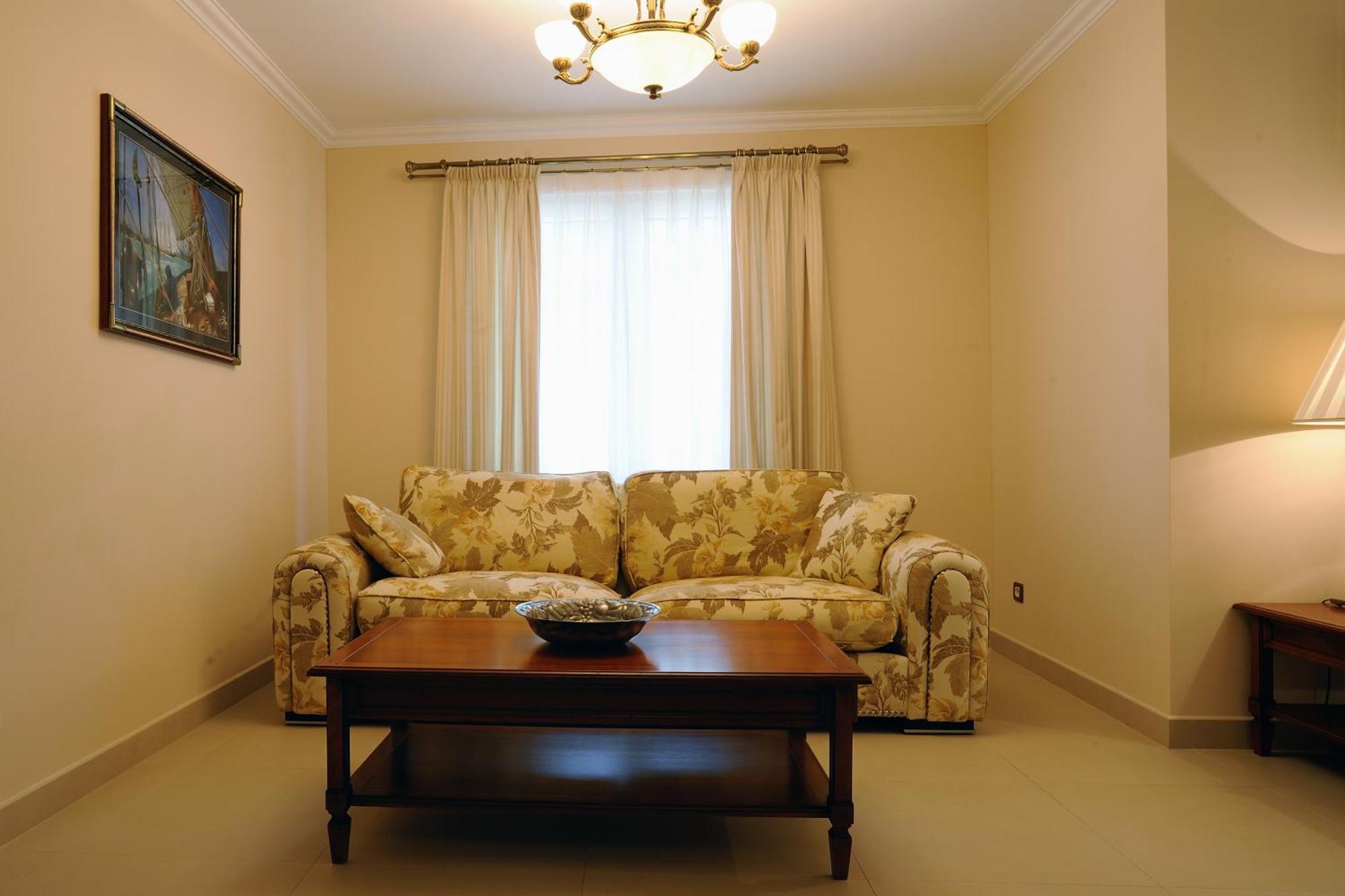 Hotel Solitudo Uble Luaran gambar