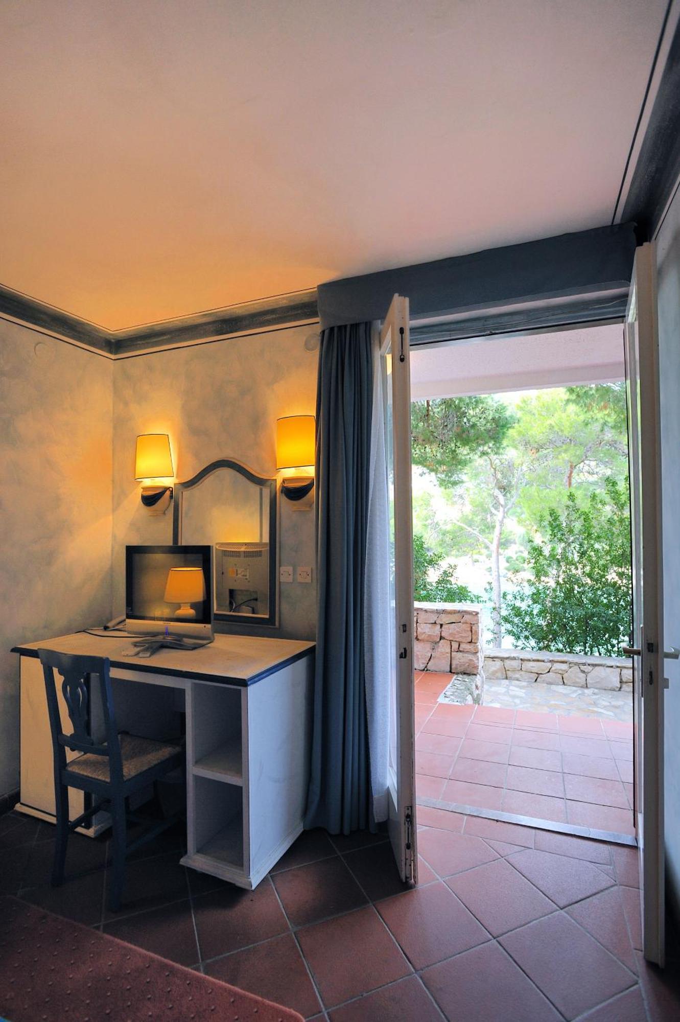 Hotel Solitudo Uble Luaran gambar