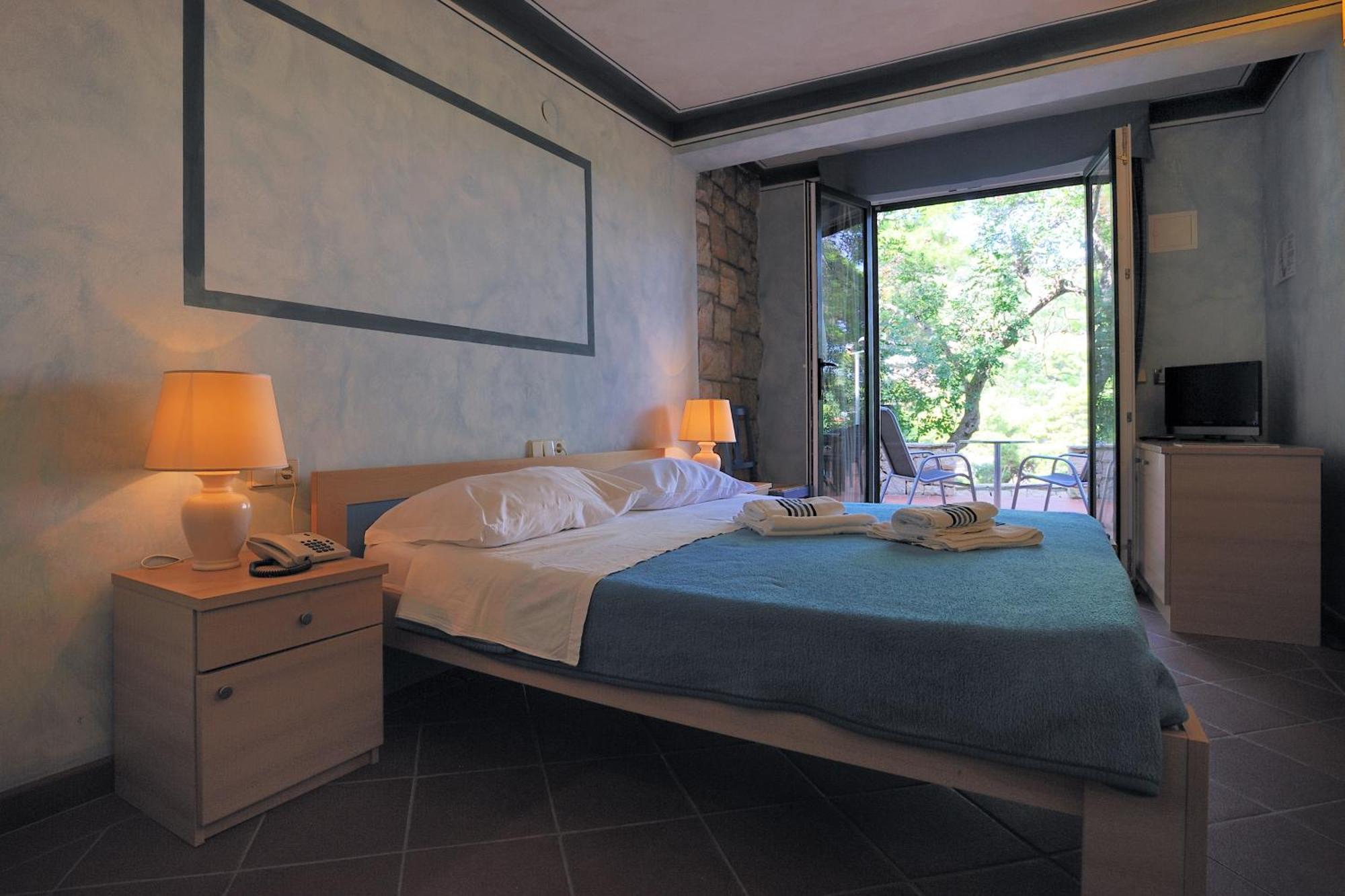 Hotel Solitudo Uble Luaran gambar